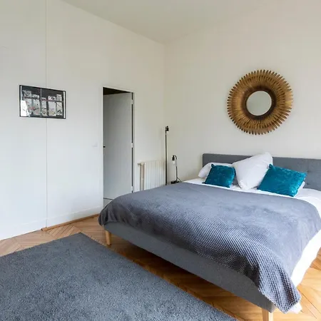 Spcaious Flat 160 M2 Next To Eiffel Tower Parigi
